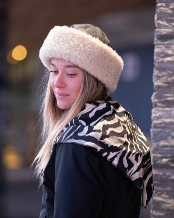 GRAND FOULARD ULTRA DOUX FAUVE – Image 3