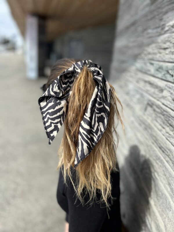 PETIT FOULARD ULTRA DOUX FAUVE – Image 4